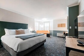 Hotel NoBo Cascade, Tapestry Collection by Hilton