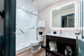 Hotel NoBo Cascade, Tapestry Collection by Hilton
