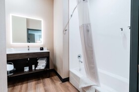 Hotel NoBo Cascade, Tapestry Collection by Hilton