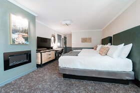 Hotel NoBo Cascade, Tapestry Collection by Hilton