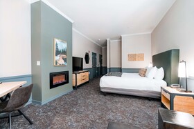Hotel NoBo Cascade, Tapestry Collection by Hilton