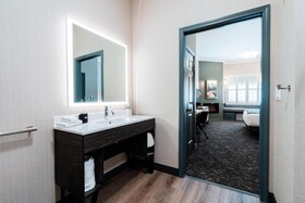 Hotel NoBo Cascade, Tapestry Collection by Hilton