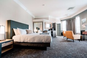 Hotel NoBo Cascade, Tapestry Collection by Hilton