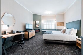 Hotel NoBo Cascade, Tapestry Collection by Hilton