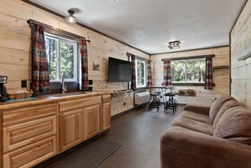 Lake Village Lodge