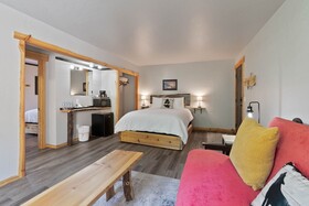 Lake Village Lodge