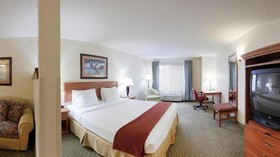 Triple Play Resort Hotel & Suites