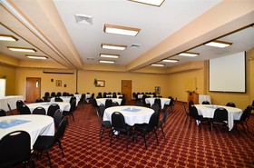 Best Western Sawtooth Inn & Suites