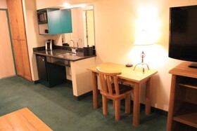 Best Western Plus Kentwood Lodge