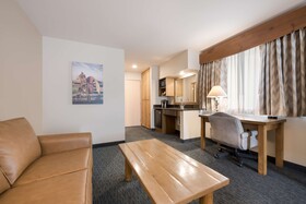 Best Western Plus Kentwood Lodge