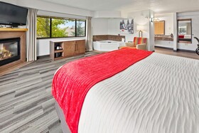 Best Western Plus McCall Lodge & Suites