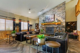 Best Western Plus McCall Lodge & Suites