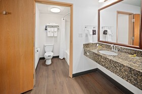 Best Western Plus McCall Lodge & Suites