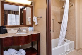 Hampton Inn & Suites Boise - Meridian