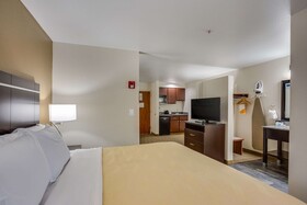 Quality Inn & Suites