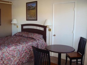 Nampa Downtown Inn
