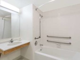 Super 8 by Wyndham Rexburg