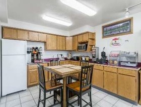 Super 8 by Wyndham Rexburg