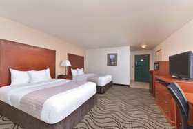 Cedar Street Hotel & Suites