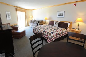 Selkirk Lodge