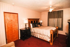 White Horse Hotel