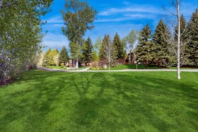 Atelier Condominiums