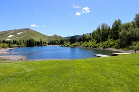 Atelier Condominiums