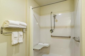 Cobblestone Hotel & Suites