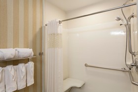 Hampton Inn & Suites Addison