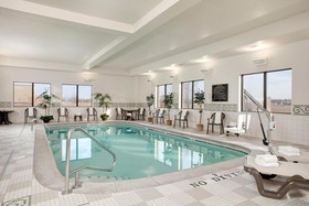 Hampton Inn & Suites Addison