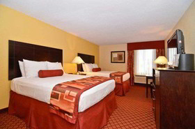 Best Western Plus Parkway Hotel