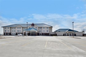 Best Western Plus Green Mill Village Hotel & Suites