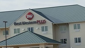 Best Western Plus Green Mill Village Hotel & Suites