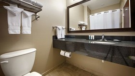 Best Western Plus Green Mill Village Hotel & Suites