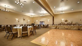 Best Western Plus Green Mill Village Hotel & Suites