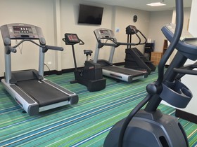 Holiday Inn Express Chicago NW - Arlington Heights