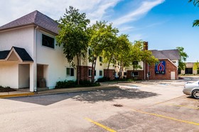 Motel 6 Chicago North Central-Arlington Heights