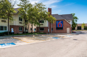 Motel 6 Chicago North Central-Arlington Heights
