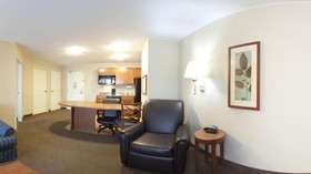 Candlewood Suites Aurora - Naperville