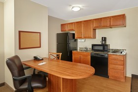 Candlewood Suites Aurora - Naperville