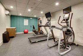 Holiday Inn Express & Suites Aurora - Naperville