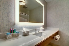 Holiday Inn Express & Suites Aurora - Naperville