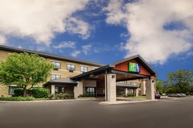 Holiday Inn Express & Suites Aurora - Naperville
