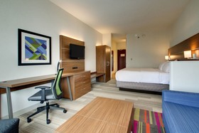 Holiday Inn Express & Suites Aurora - Naperville