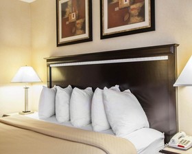 Quality Inn Aurora