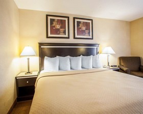 Quality Inn Aurora