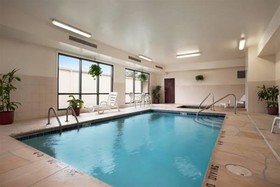 Super 8 by Wyndham Aurora/Naperville Area