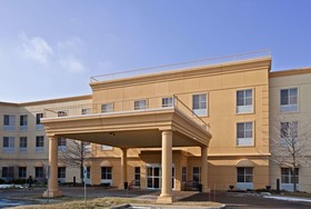 La Quinta Inn & Suites by Wyndham Bannockburn-Deerfield