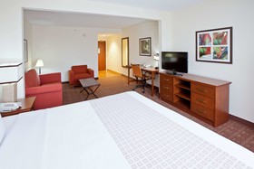 La Quinta Inn & Suites by Wyndham Bannockburn-Deerfield
