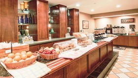 La Quinta Inn & Suites by Wyndham Bannockburn-Deerfield
